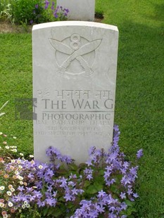 ANCONA WAR CEMETERY - BAL BAHADUR THAPA, 